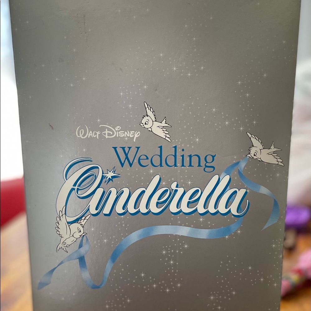 NEW IN BOX CINDERELLA WEDDING ANNIVERSARY DOLL 95